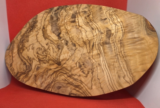 Schneidebrett RUSTIKAL Olivenholz (Länge ca. 25 – 29 cm)